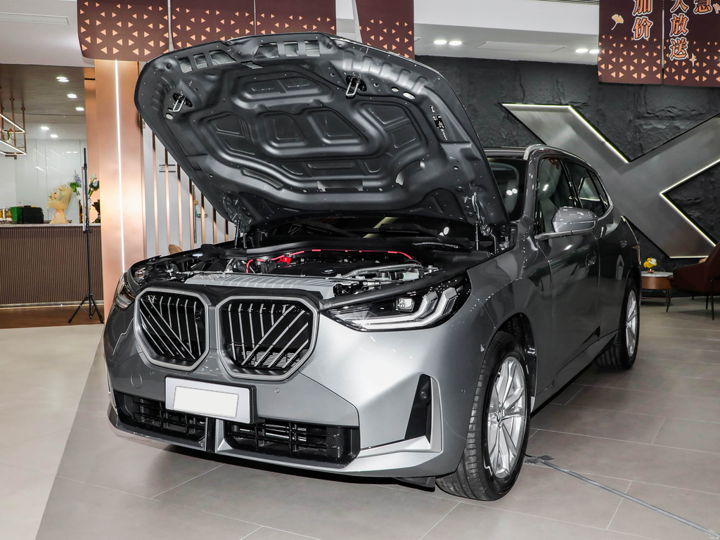 BMW X3 2025 xDrive25L Luxury Package