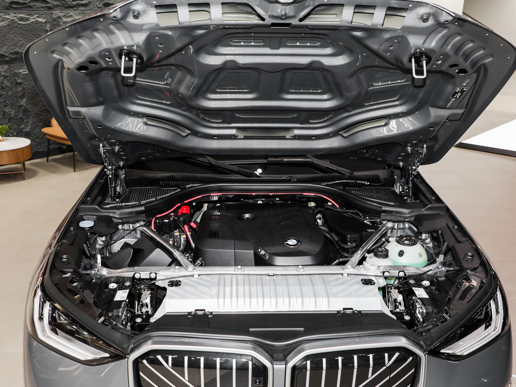BMW X3 2025 xDrive25L Luxury Package