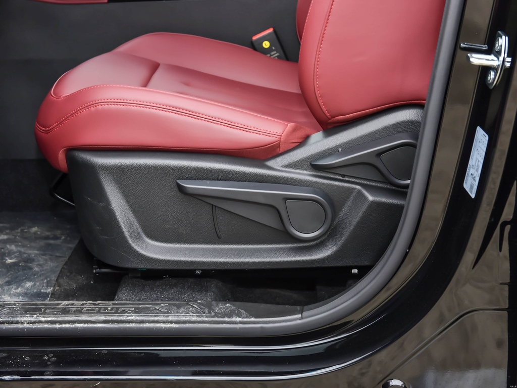 Jetour X70 2025 1.5T MT Excellence 5-seat