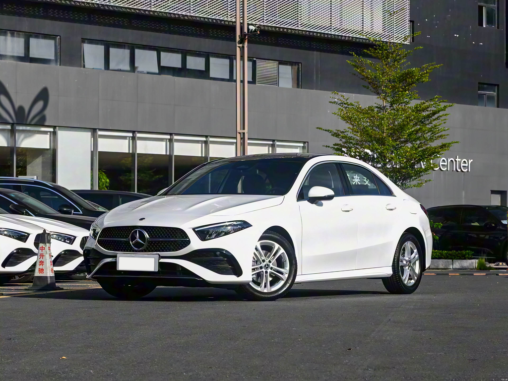 Mercedes-Benz A180L 2025 Facelift