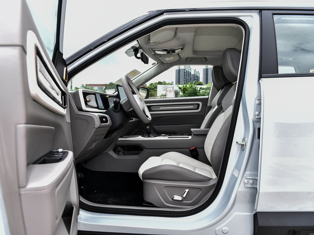 Geely Icon Chocolate 2026 1.5TD Premium