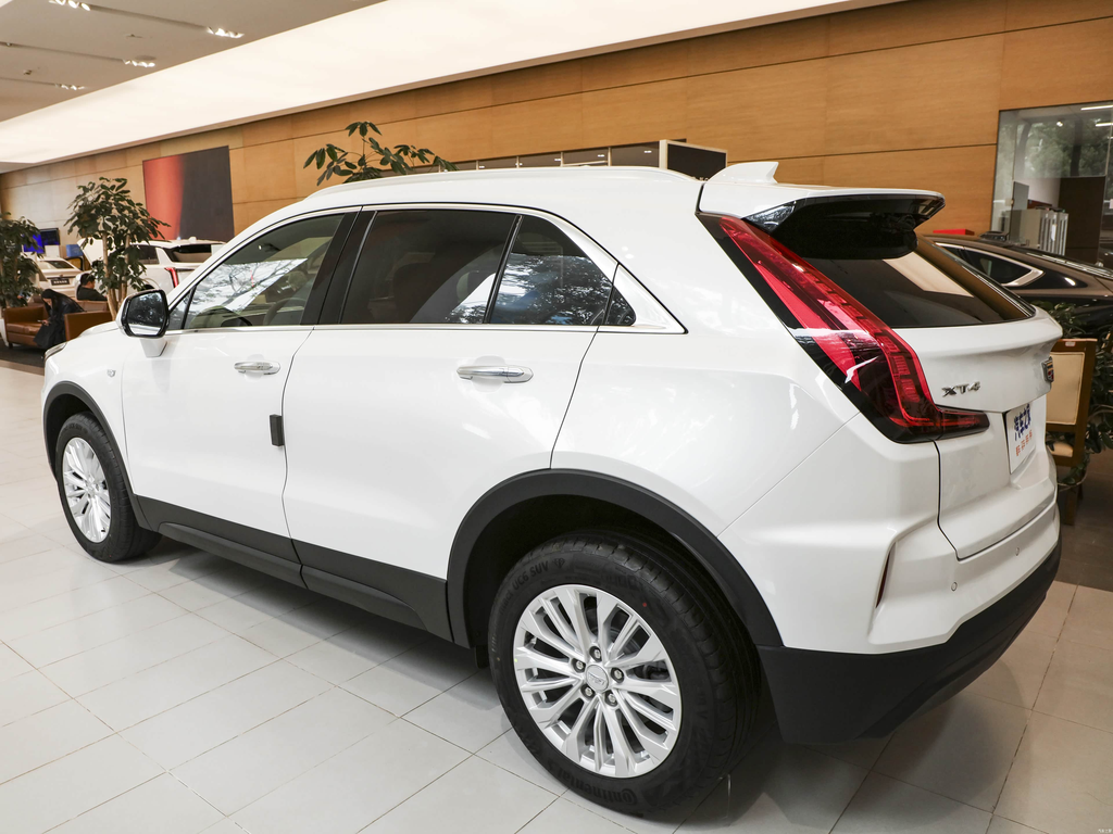 Cadillac XT4 2024 25T 2WD Urban Edition