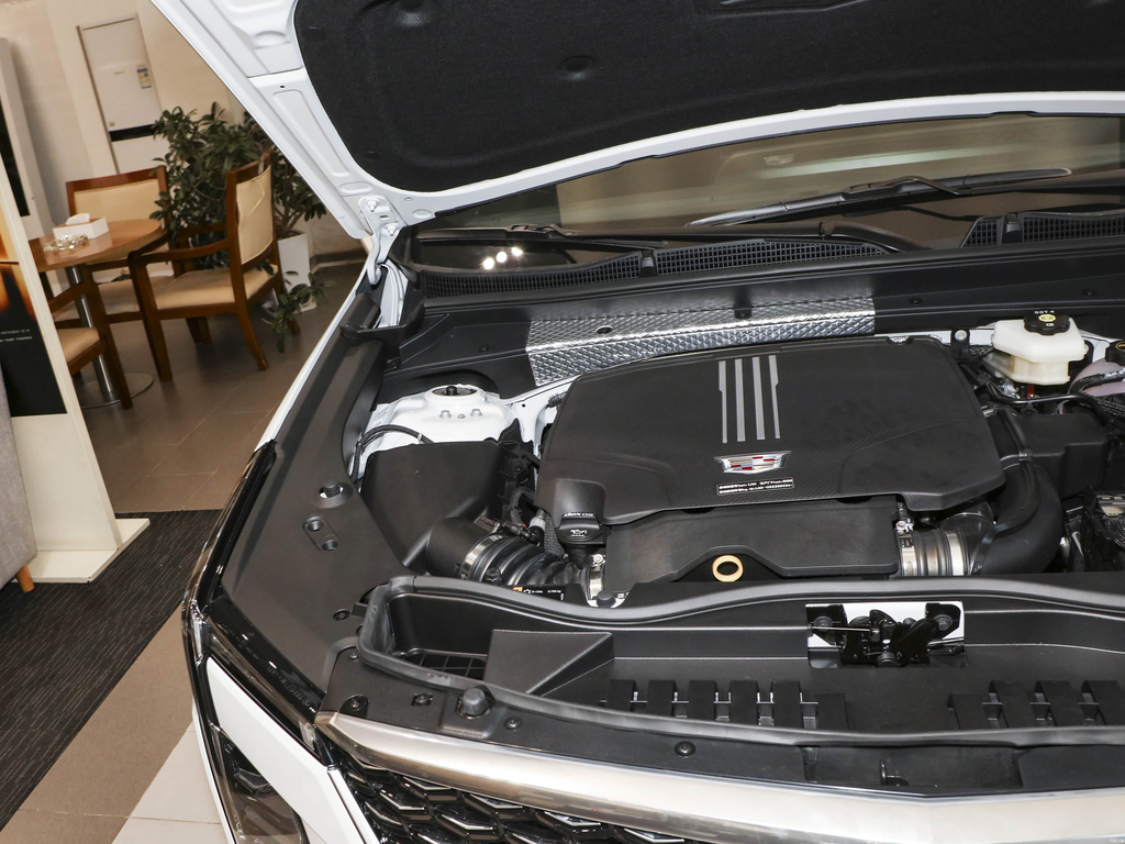Cadillac XT4 2024 25T 2WD Urban Edition