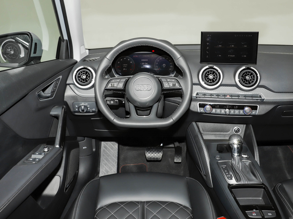 Audi Q2L 2025 35 TFSI Progressive Sport