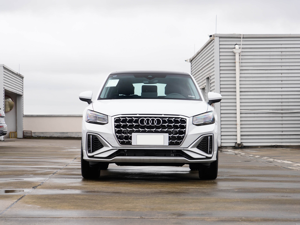 Audi Q2L 2025 35 TFSI Progressive Sport