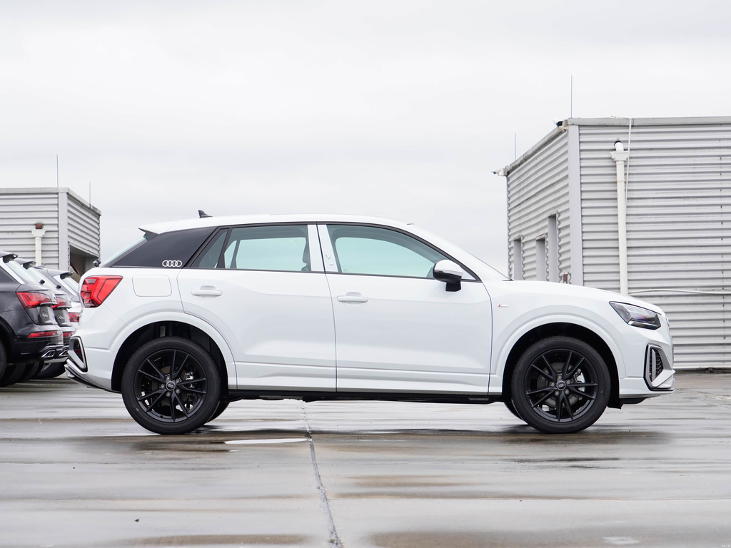 Audi Q2L 2025 35 TFSI Progressive Sport