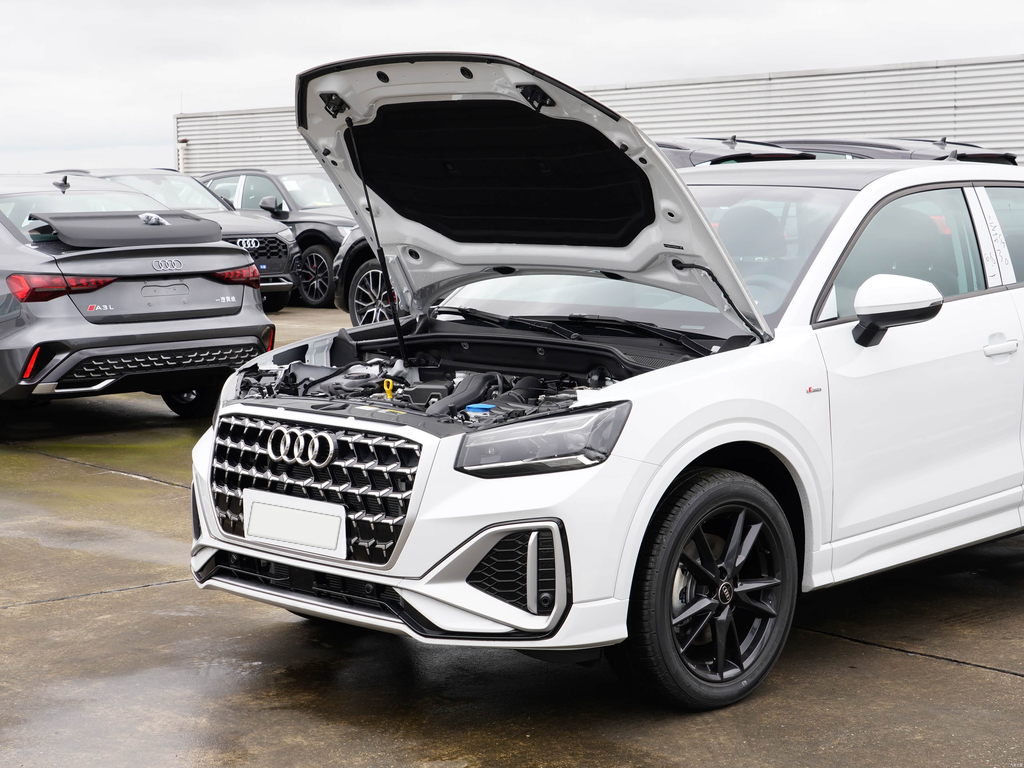 Audi Q2L 2025 35 TFSI Progressive Sport