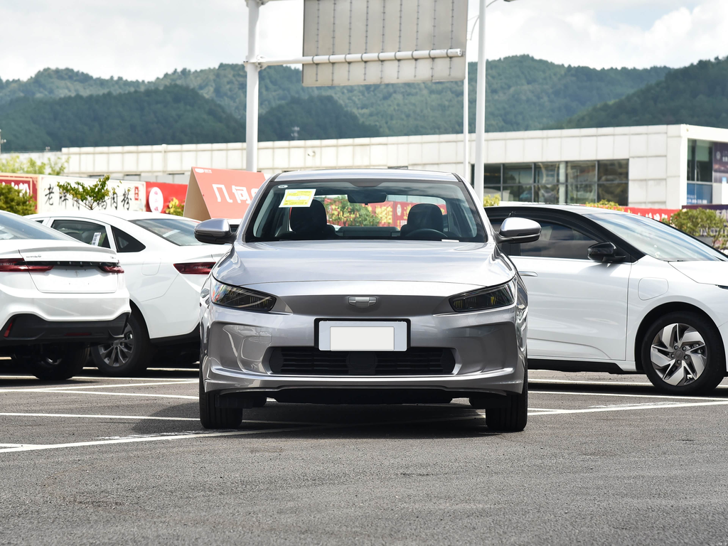 Geely Geometry A 2024 410KM Travel Edition