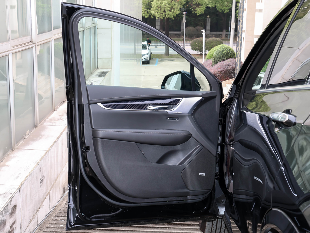 Cadillac XT6 2025 2.0T 6-seat AWD Luxury Classic