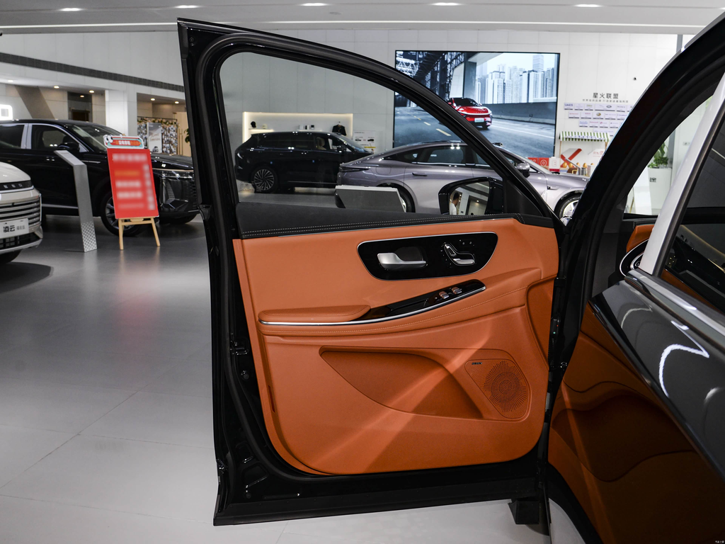 Chery EXEED Lanyue 2026 400T 2WD Star Edition 6 seats