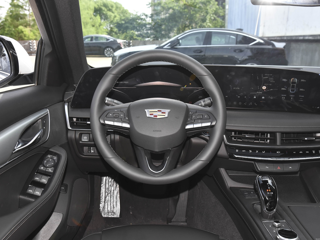 Cadillac CT5 2025 28T City Style Edition