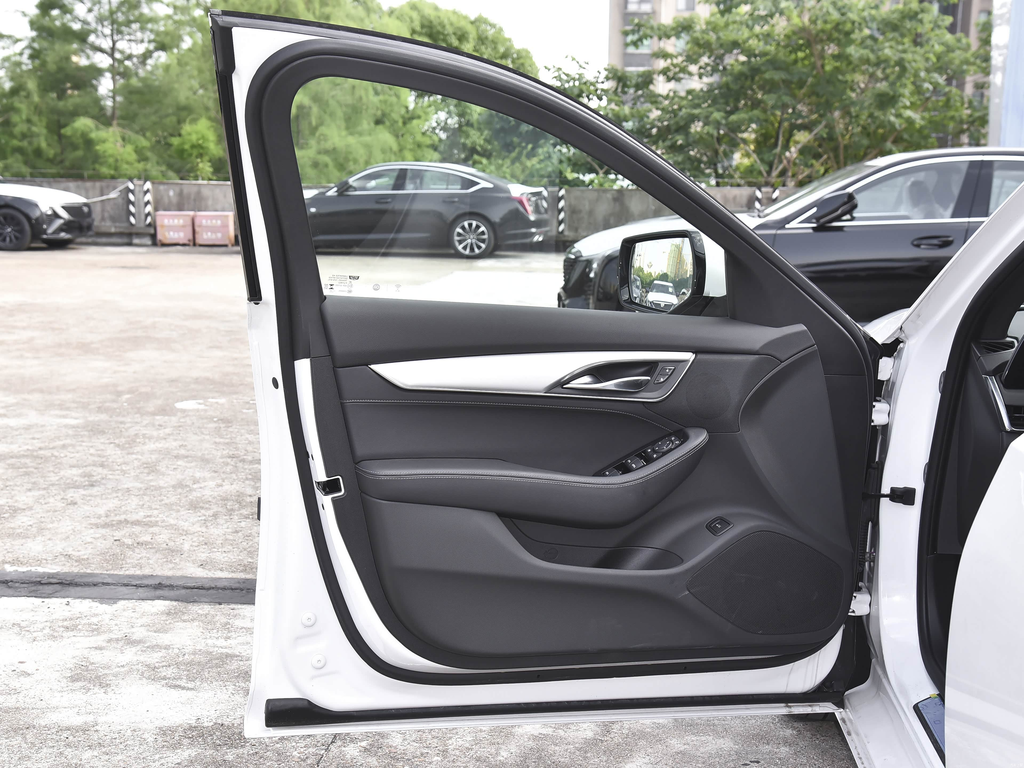 Cadillac CT5 2025 28T City Style Edition