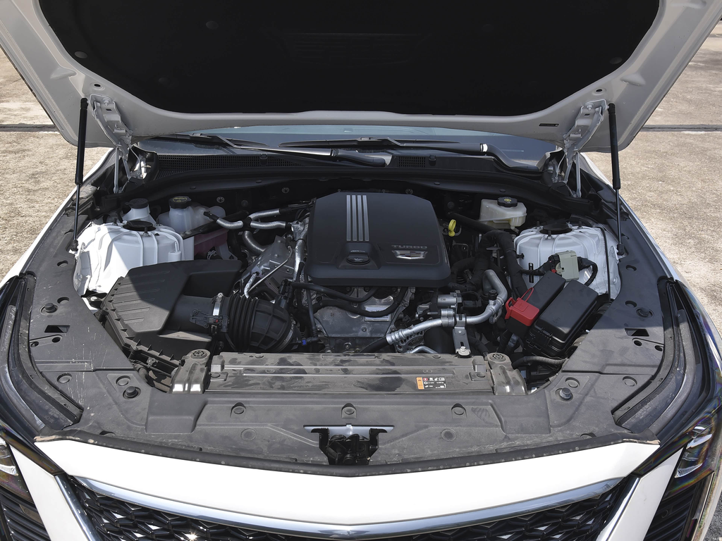 Cadillac CT5 2025 28T City Style Edition