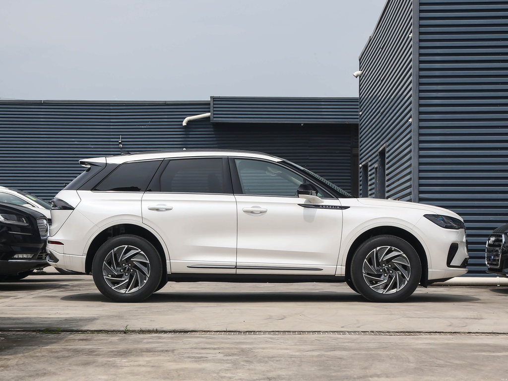 Lincoln Corsair 2025 1.5T 2WD Hybrid Premium