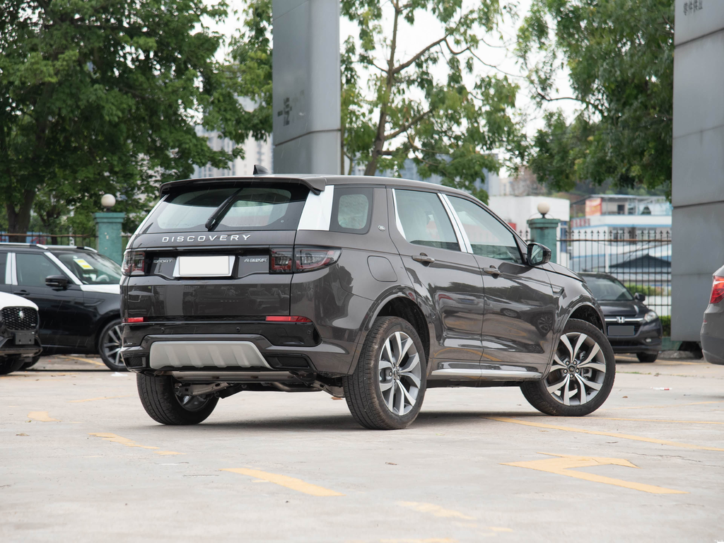 Land Rover Discovery Sport 2025 249PS Performance Tech