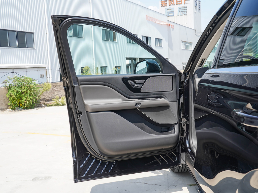 Lincoln Aviator 2024 3.0T V6 AWD Elegant 6 seats