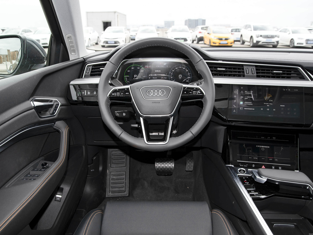 Audi e-tron 2021 50 quattro Luxury