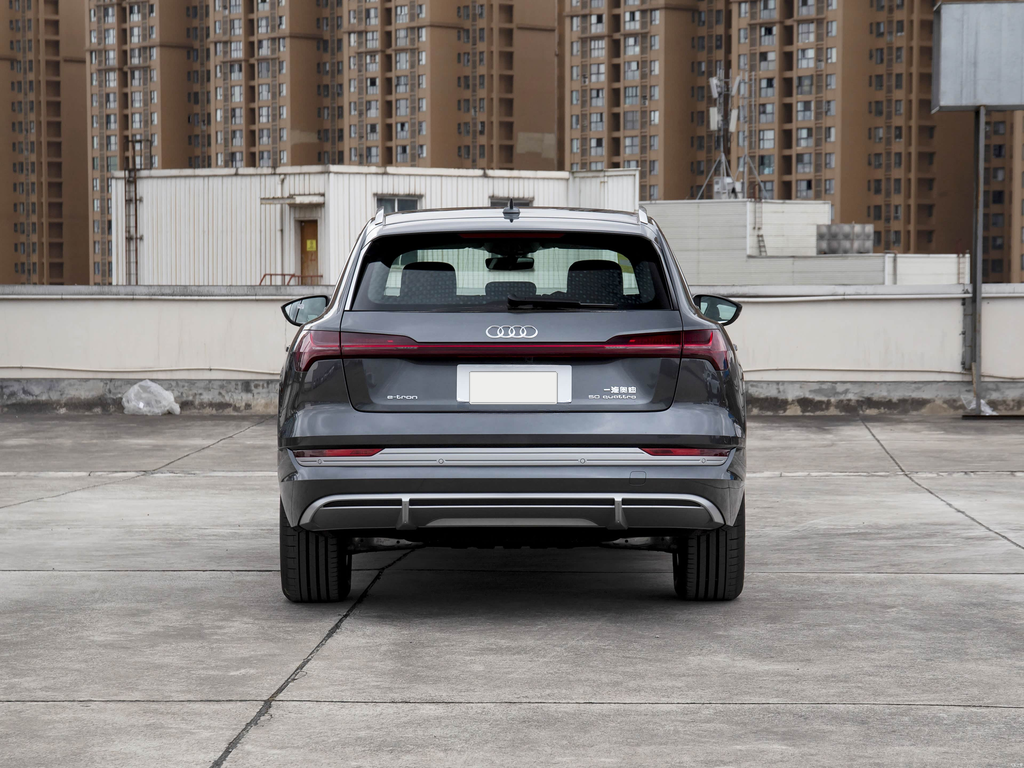 Audi e-tron 2021 50 quattro Luxury