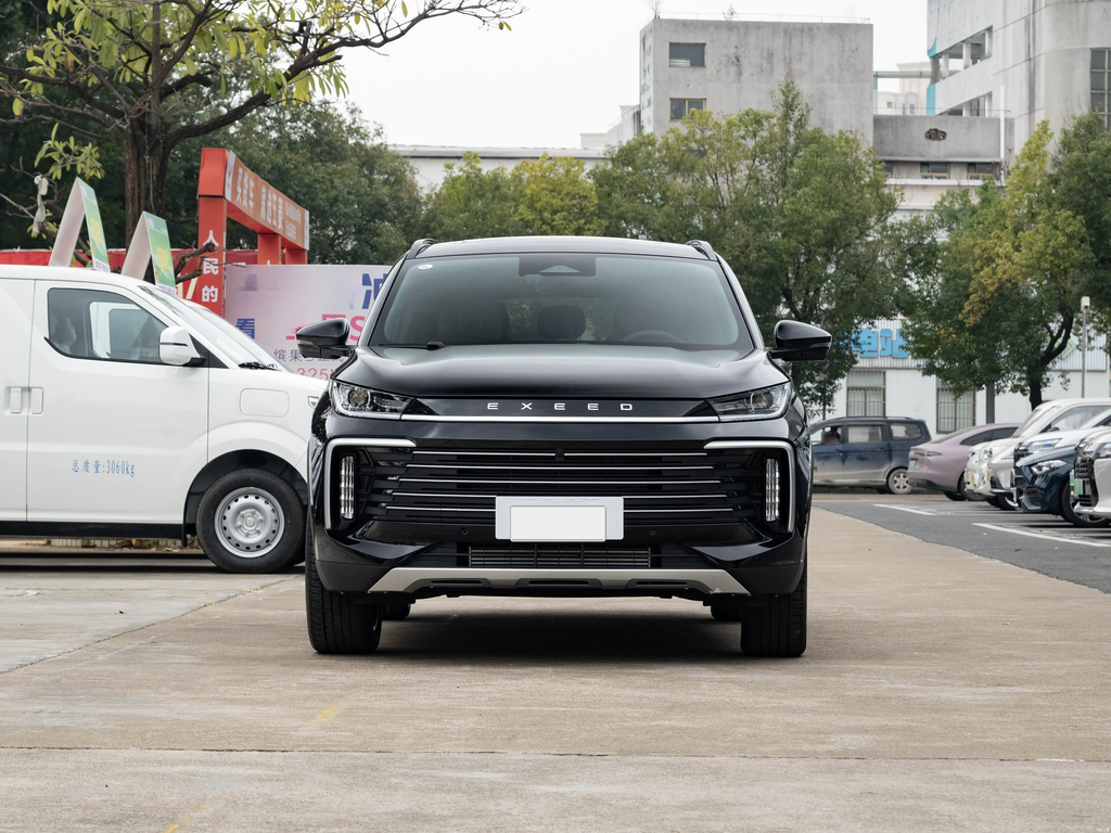 Chery EXEED Lingyun 2026 300T 2WD Surpass Edition