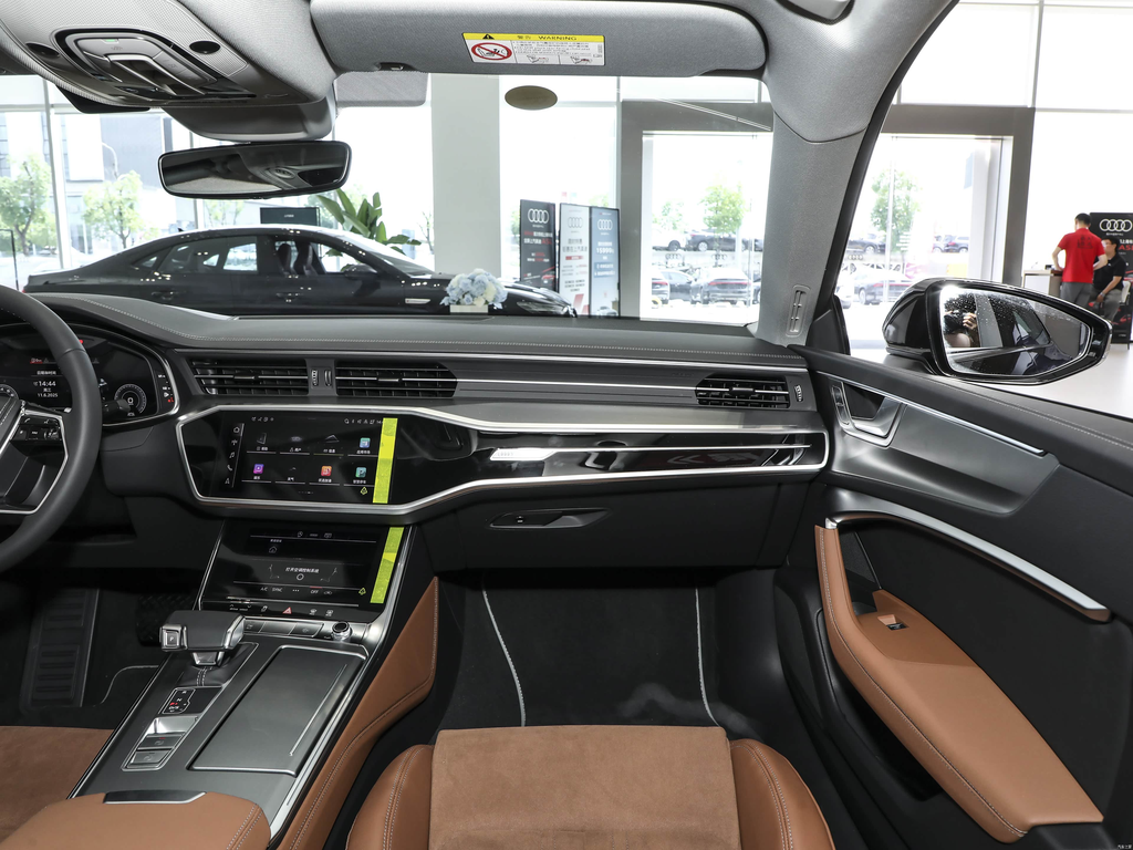 Audi A7L 2025 45 TFSI Luxury