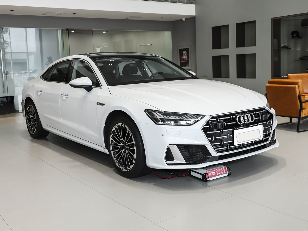 Audi A7L 2025 45 TFSI Luxury