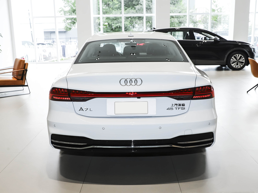 Audi A7L 2025 45 TFSI Luxury