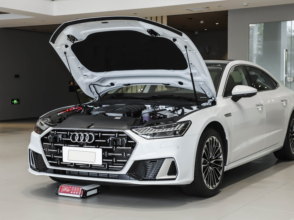Audi A7L 2025 45 TFSI Luxury