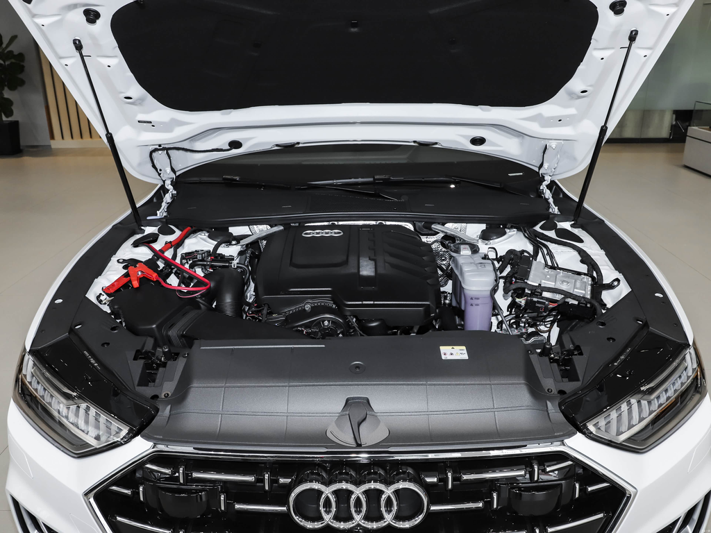 Audi A7L 2025 45 TFSI Luxury