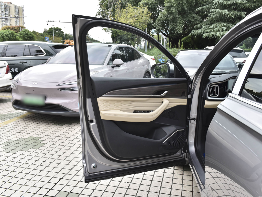 Geely Xingyue L 2026 Dongfangyao 2.0TD Xiaohan