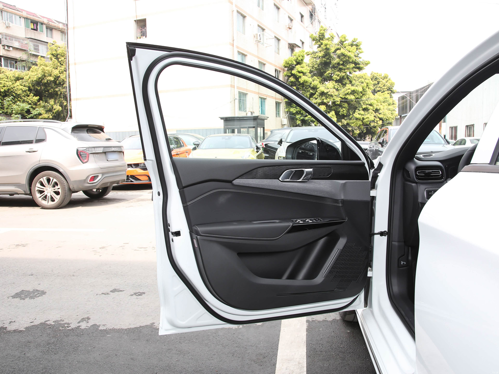Lynk Co 02 Hatchback 2022 2.0TD Plus