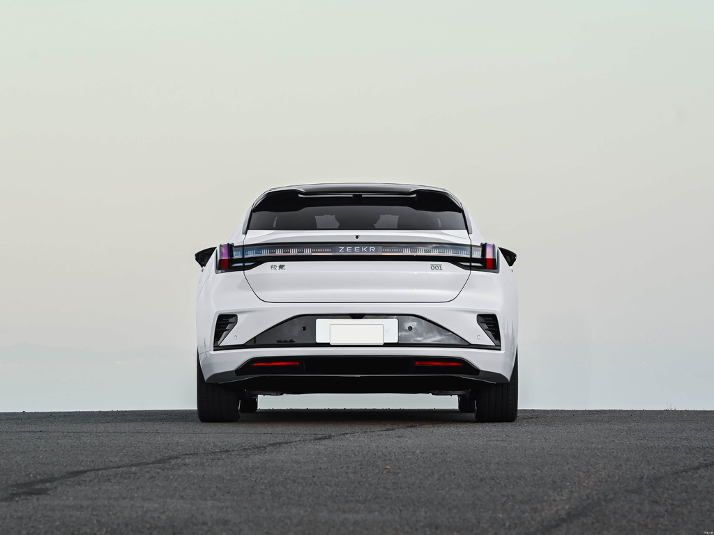 Zeekr 001 2026 95kWh AWD Max