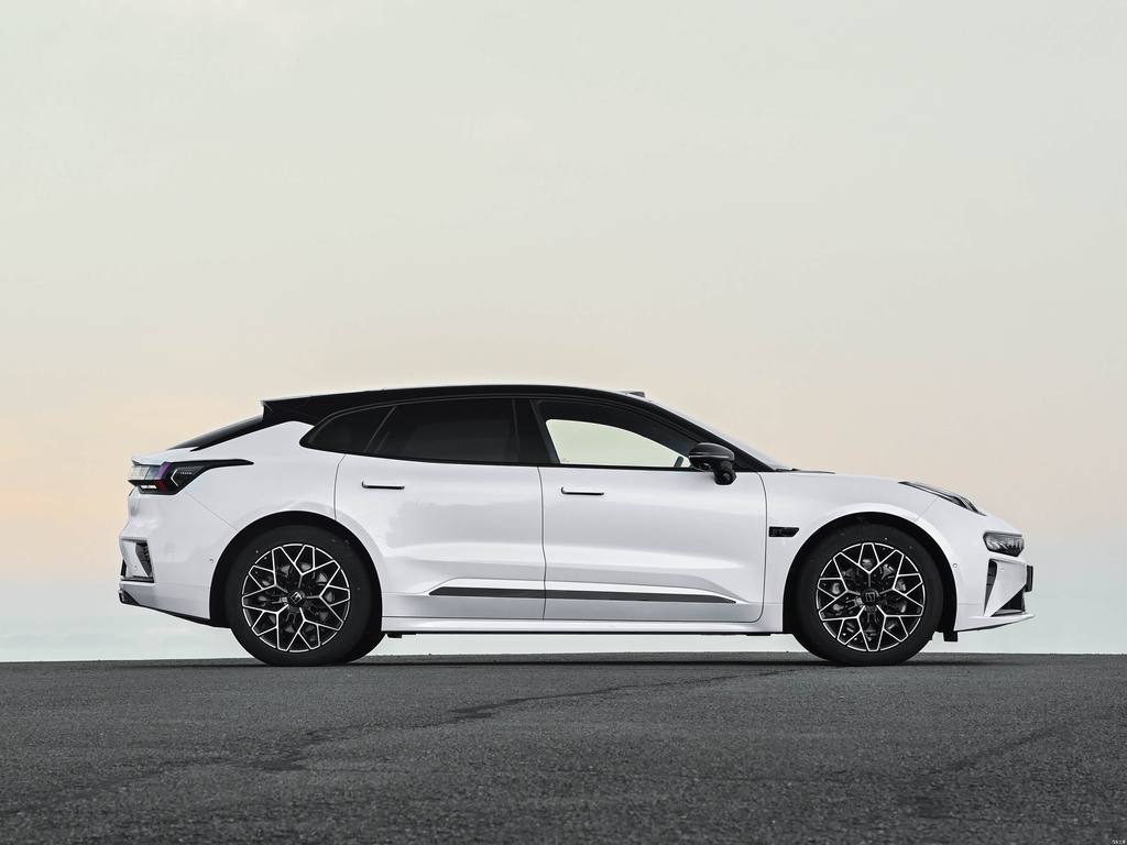Zeekr 001 2026 95kWh AWD Max