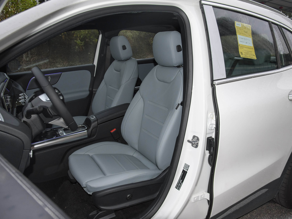 Mercedes-Benz EQA 260 2025