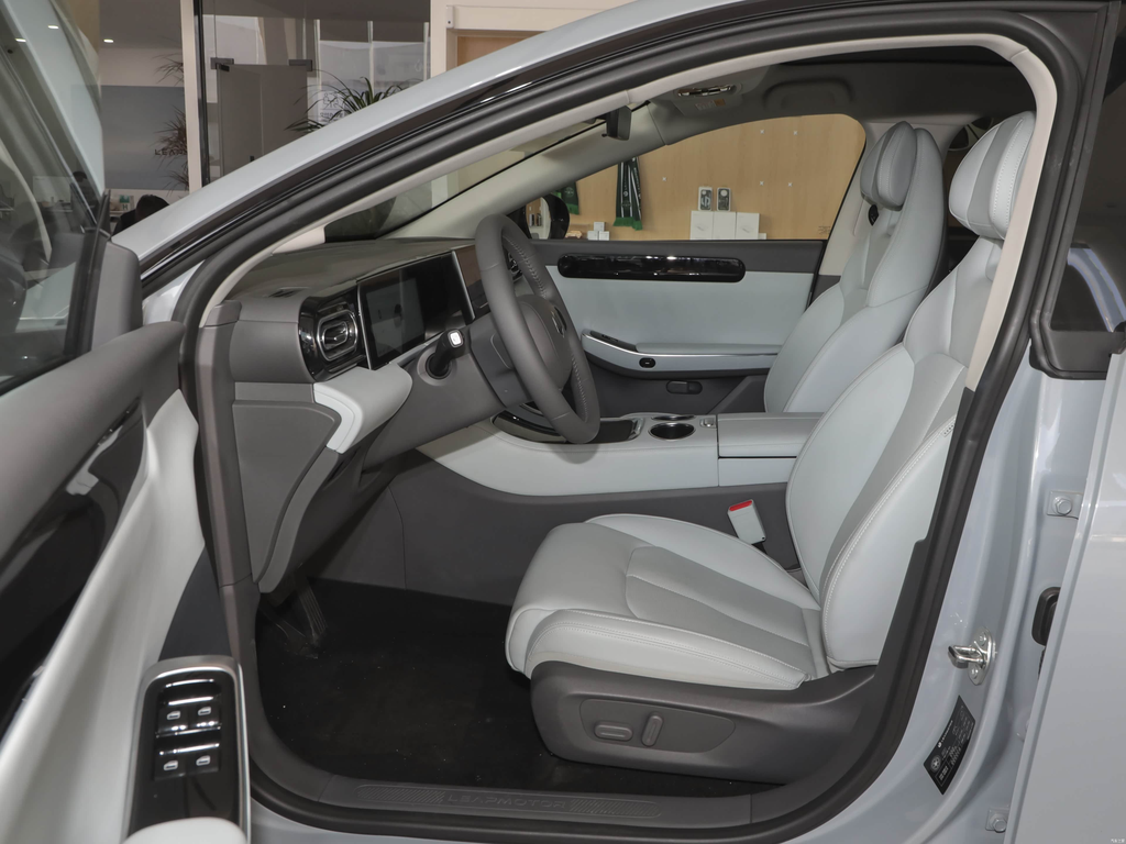 Leapmotor C01 2024 REEV 216 Comfort Edition
