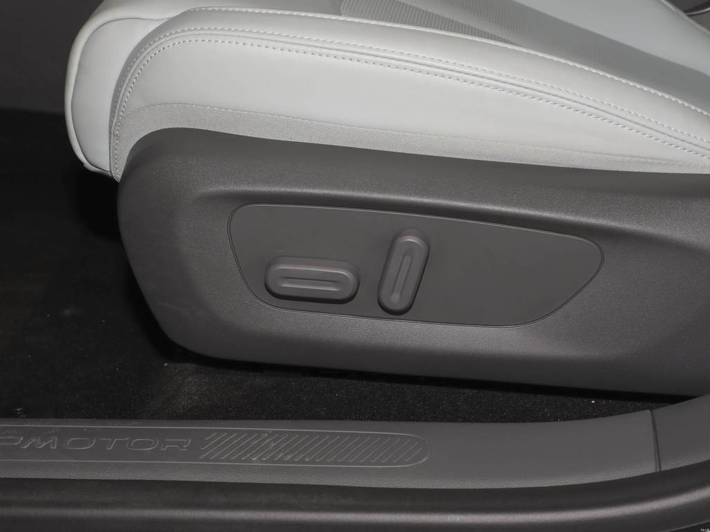 Leapmotor C01 2024 REEV 216 Comfort Edition