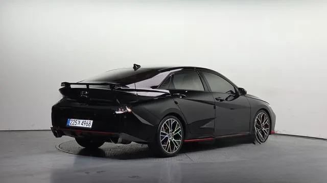 Hyundai Avante 2023 2.0 N
