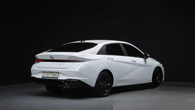 Hyundai Avante 2023 1.6 Modern