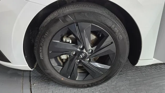 Hyundai Avante 2023 1.6 Modern