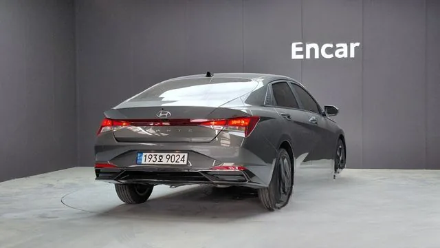 Hyundai Avante 2023 1.6 Modern