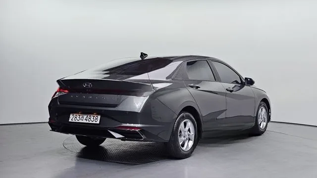 Hyundai Avante 2021 1.6 Modern