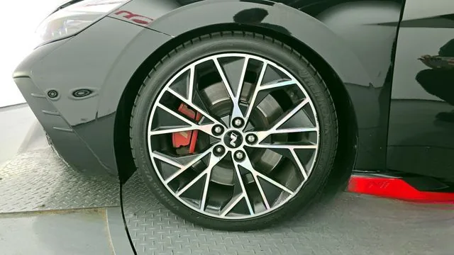 Hyundai Avante 2023 2.0 N