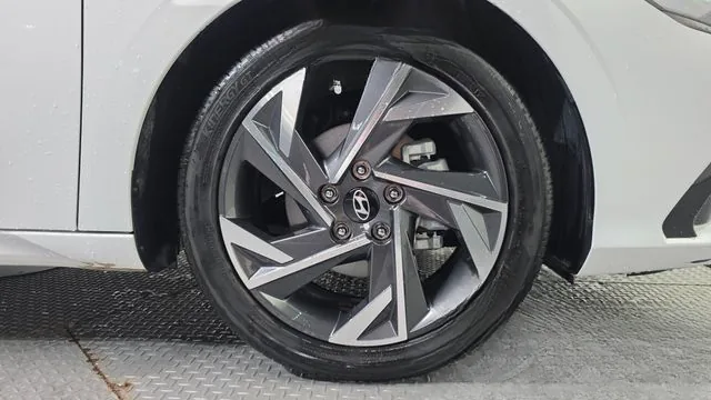 Hyundai Avante 2024 1.6 Inspiration