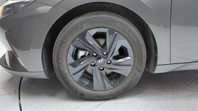 Hyundai Avante 2023 1.6 Modern