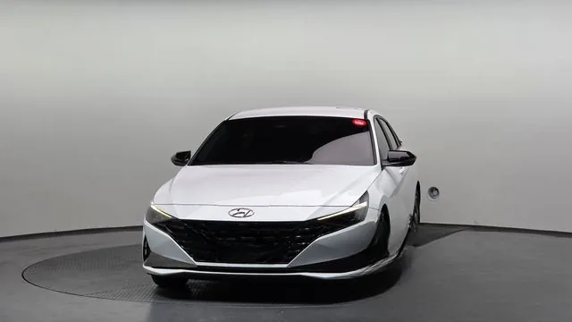 Hyundai Avante 2023 Modern