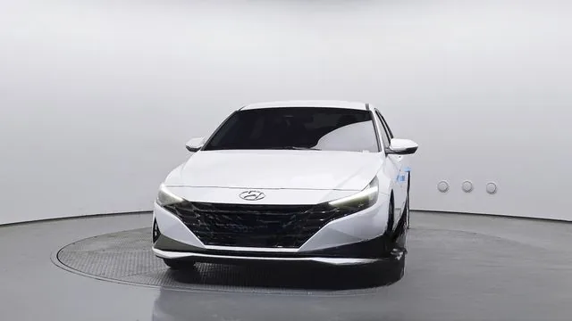 Hyundai Avante 2022 1.6 Modern
