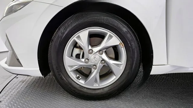 Hyundai Avante 2022 1.6 Modern