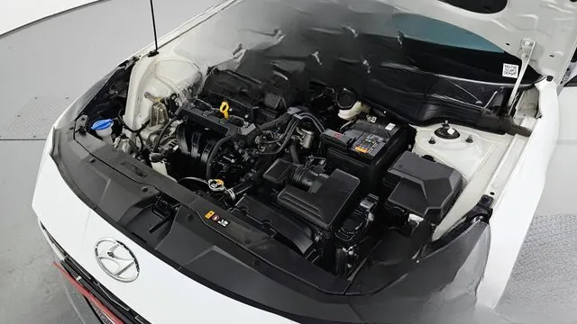 Hyundai Avante 2022 1.6 Modern