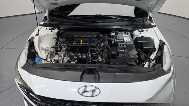 Hyundai Avante 2021 1.6 Modern