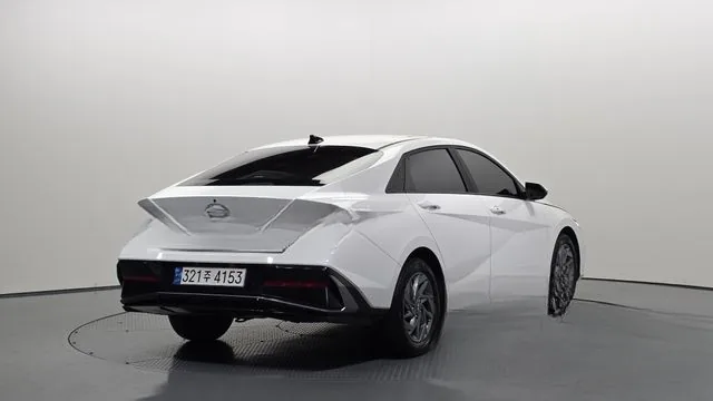 Hyundai Avante 2024 1.6 Modern