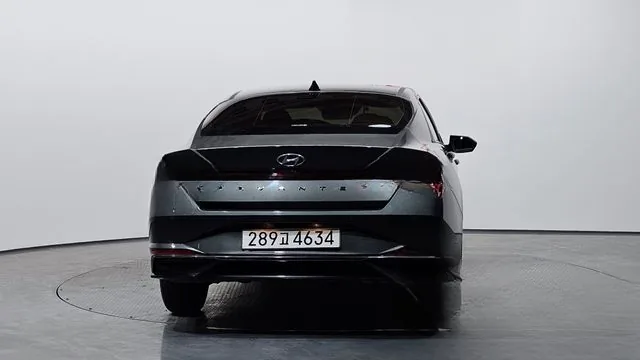 Hyundai Avante 2021 1.6 Modern
